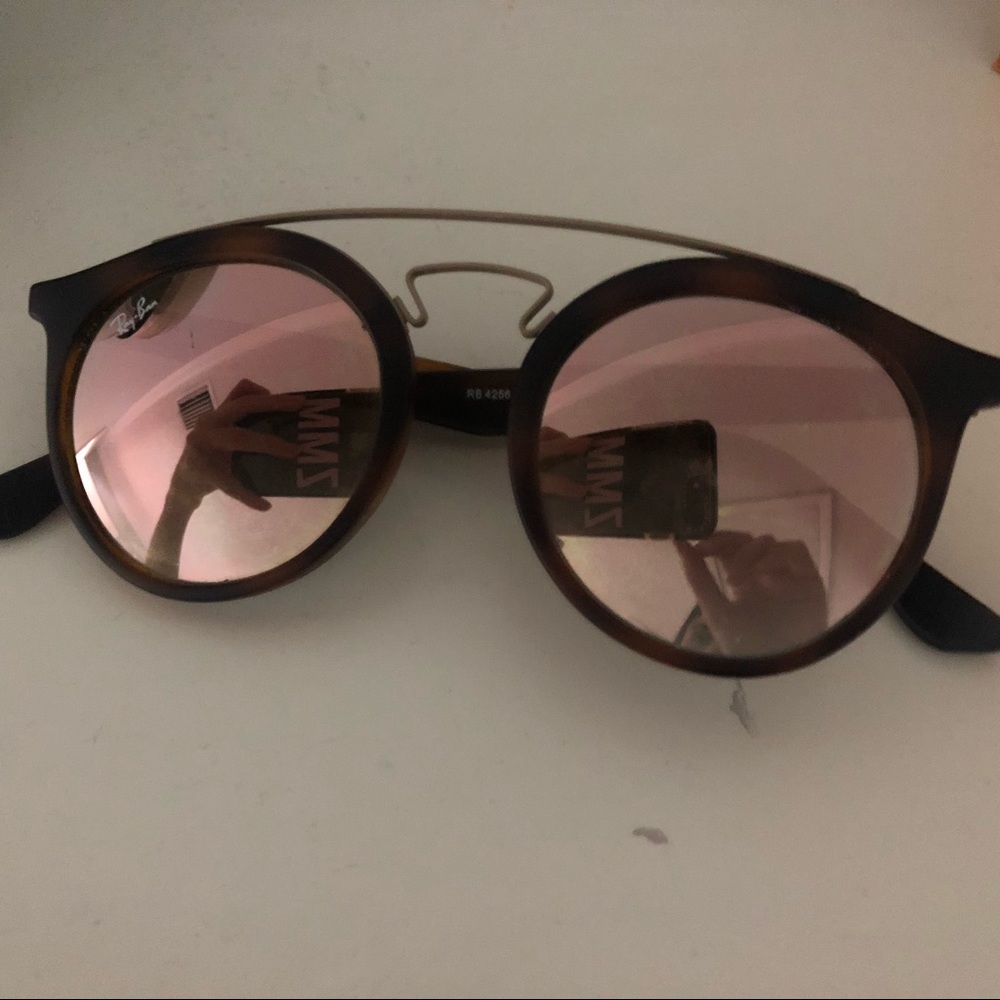 RAY-BAN